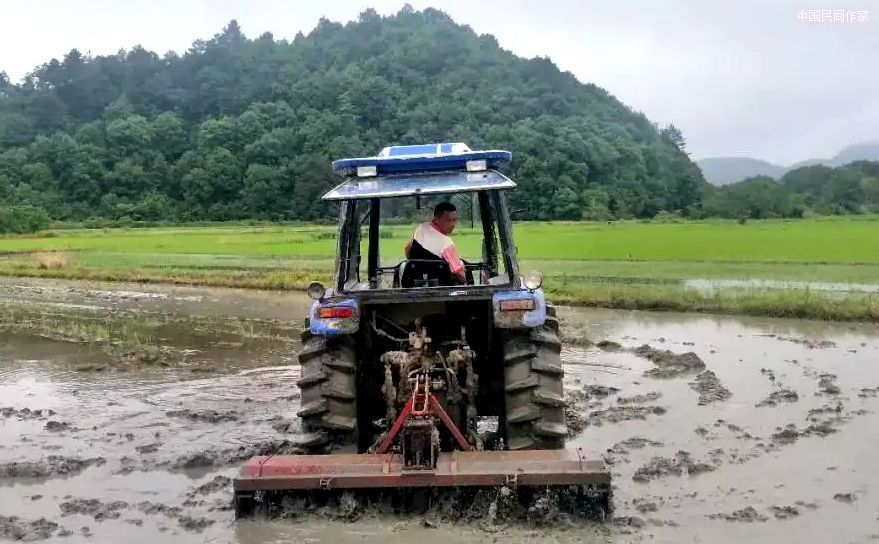 �� �� ��