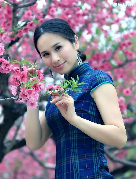 һ��΢Ц ����ʢ���Ҹ���ζ��